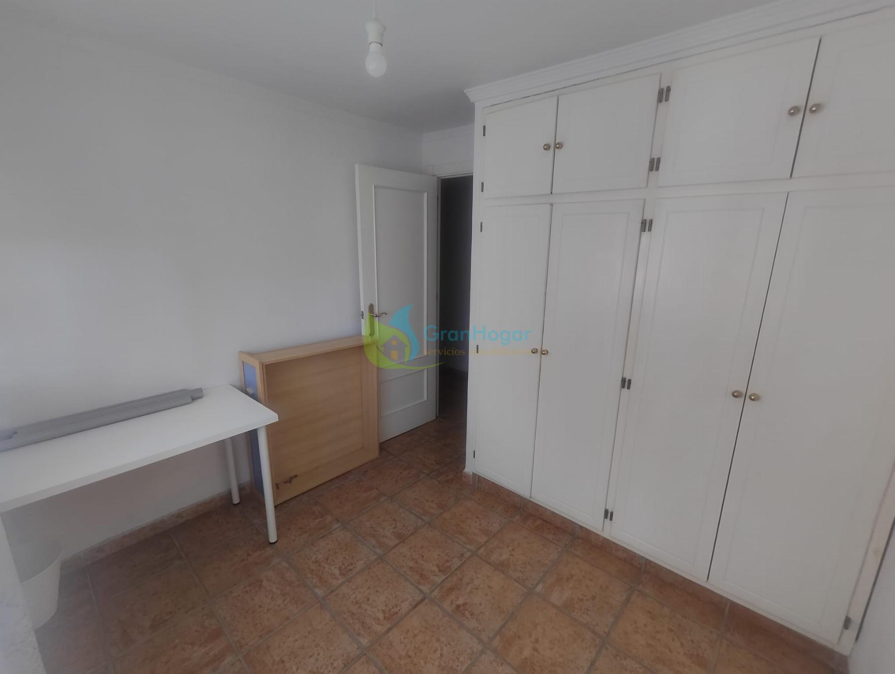 For sale of house in Sevilla