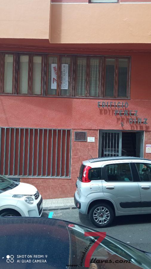 For sale of office in Santa Cruz de la Palma