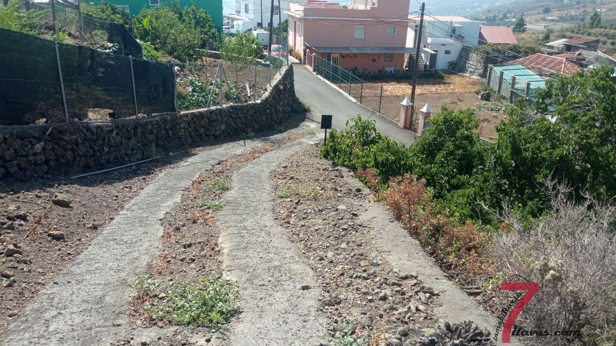 For sale of rural property in La Palma