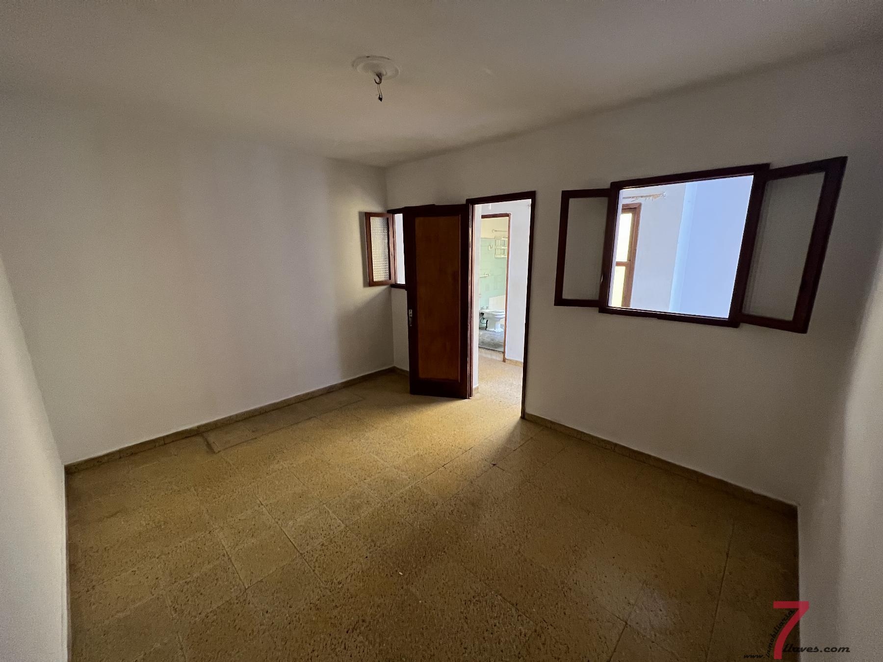 For sale of flat in Santa Cruz de la Palma