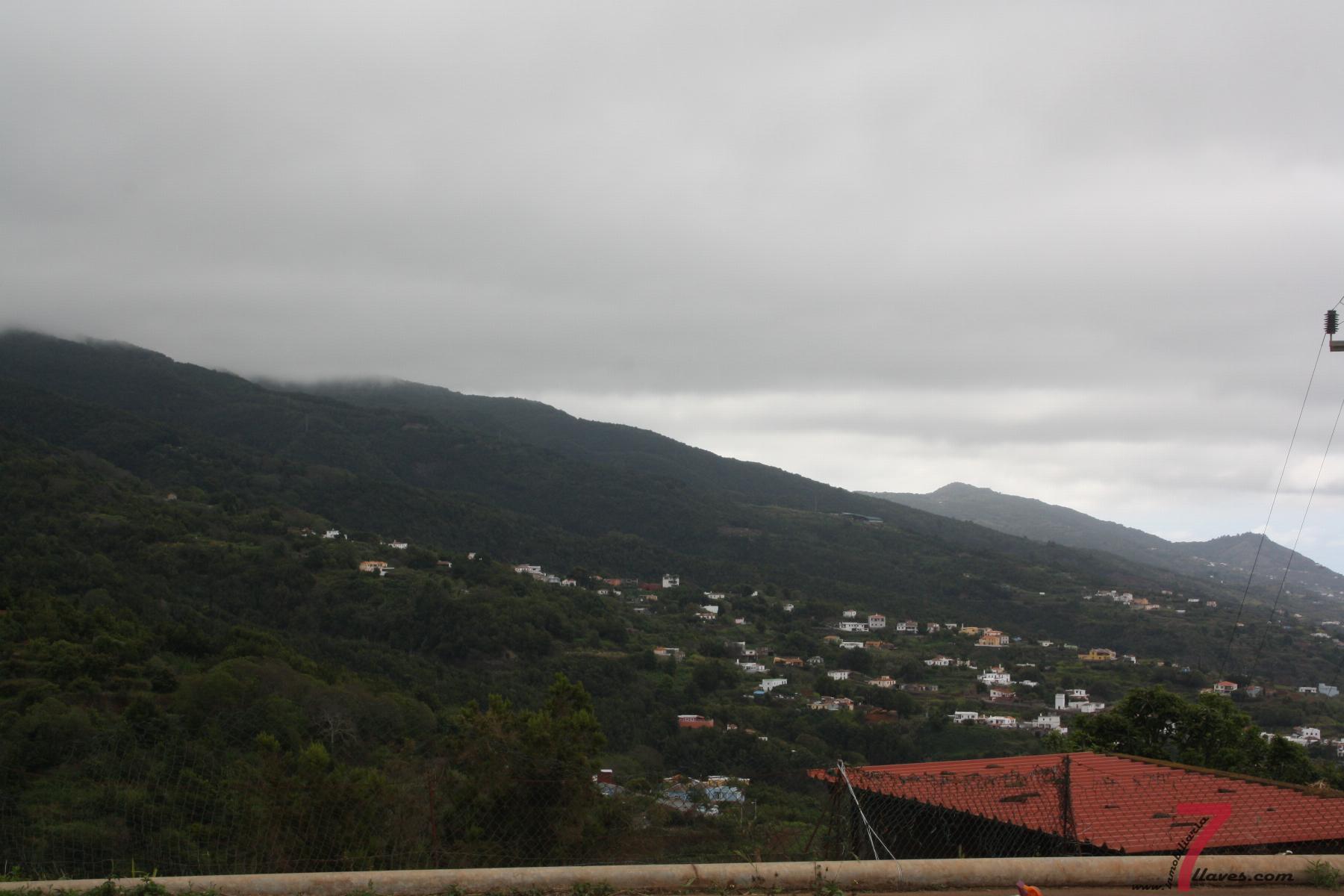 For sale of land in Puntallana