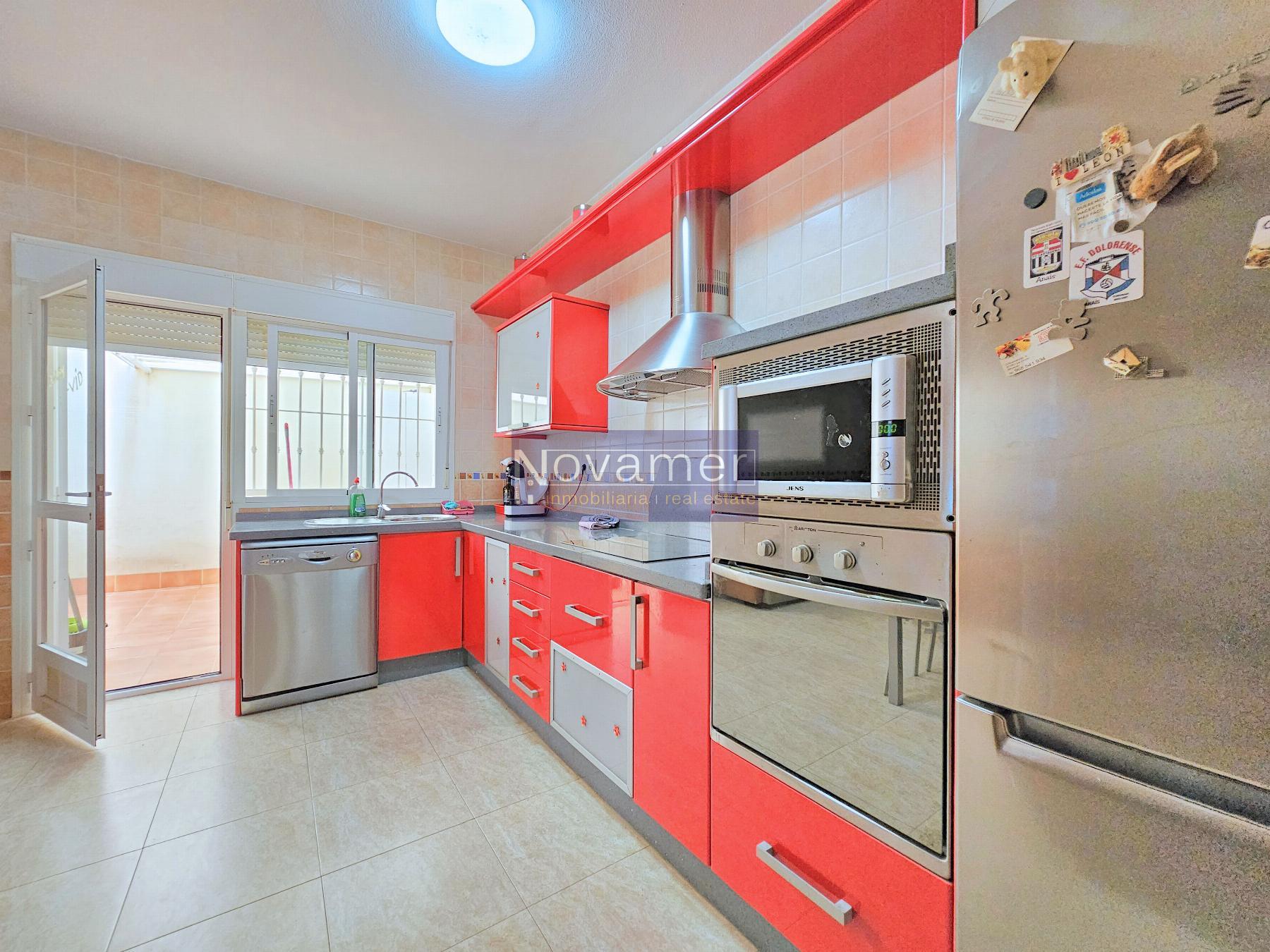 For sale of duplex in La unión