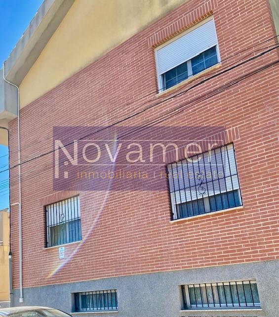 For sale of duplex in La unión