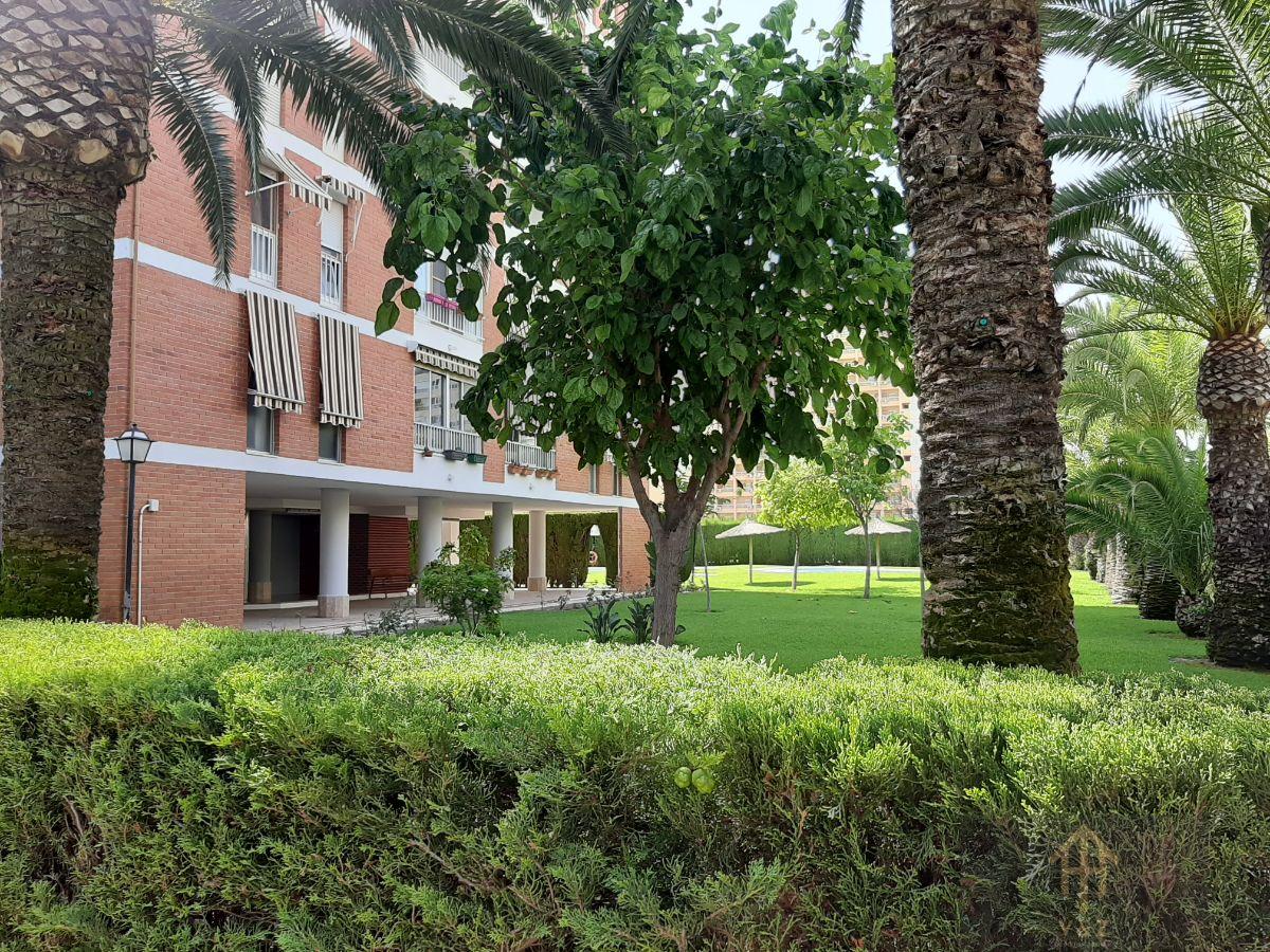 For sale of flat in Alicante