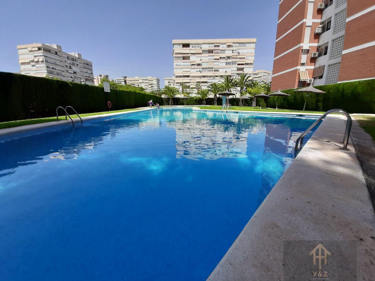 Myynti
 from
 huoneisto
 sisään

 Alicante
