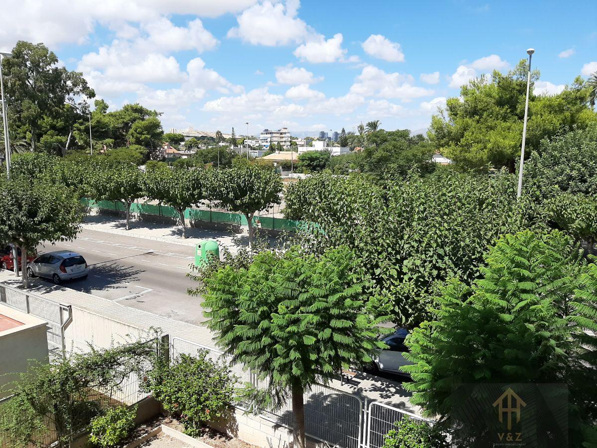 For sale of apartment in Alicante