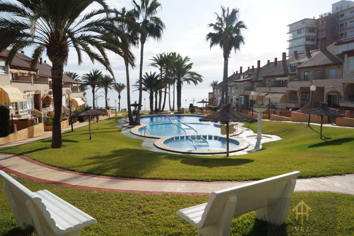 For sale of chalet in El Campello