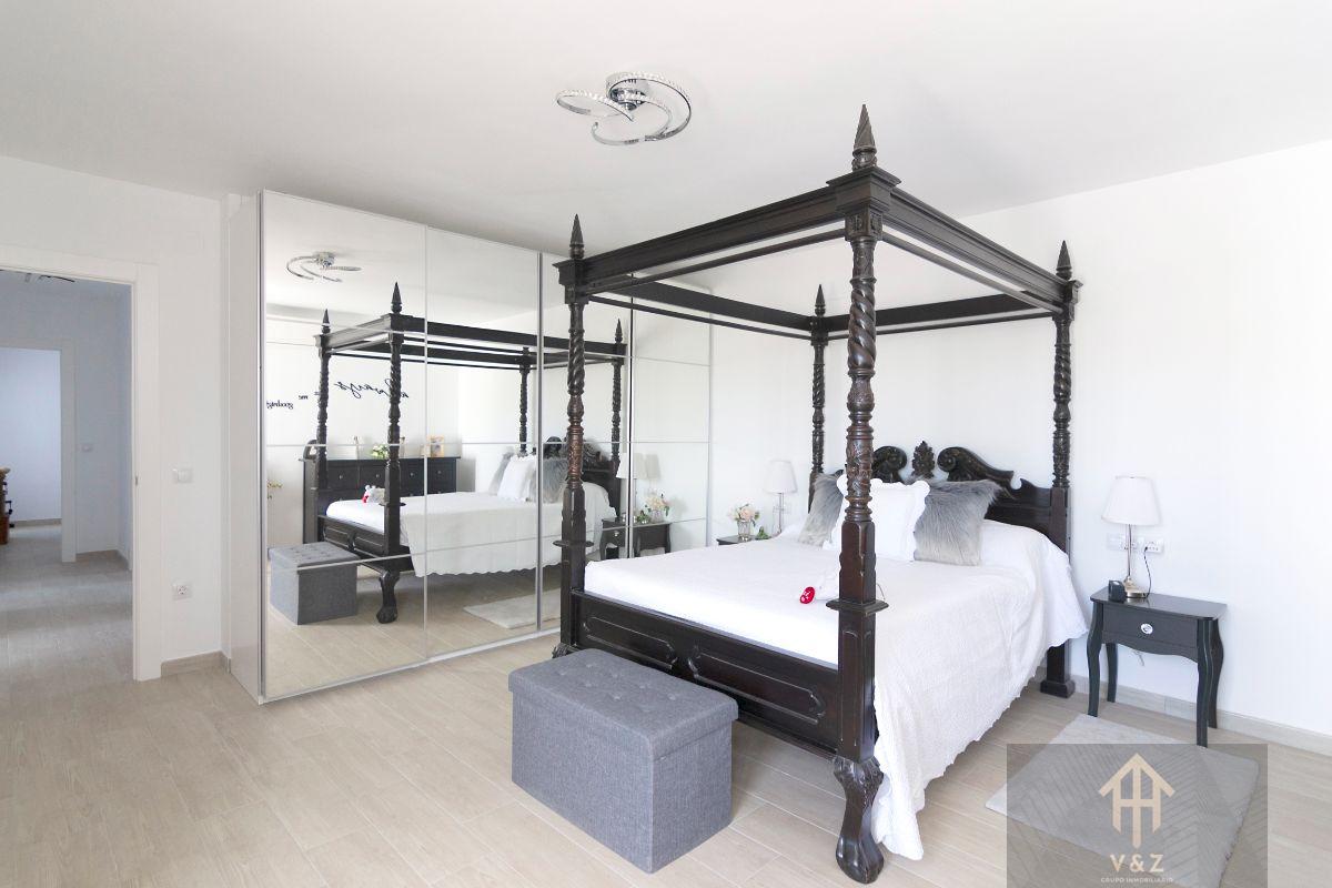 Zu verkaufen von chalet in
 Alicante