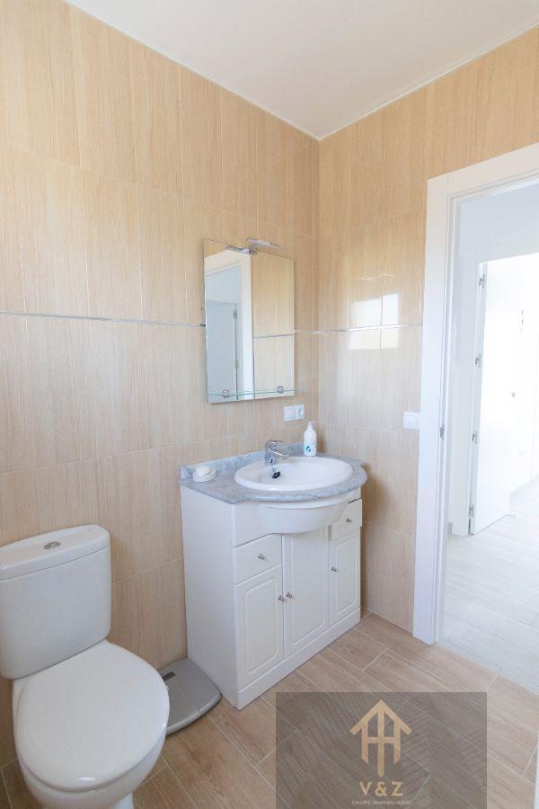 Zu verkaufen von chalet in
 Alicante
