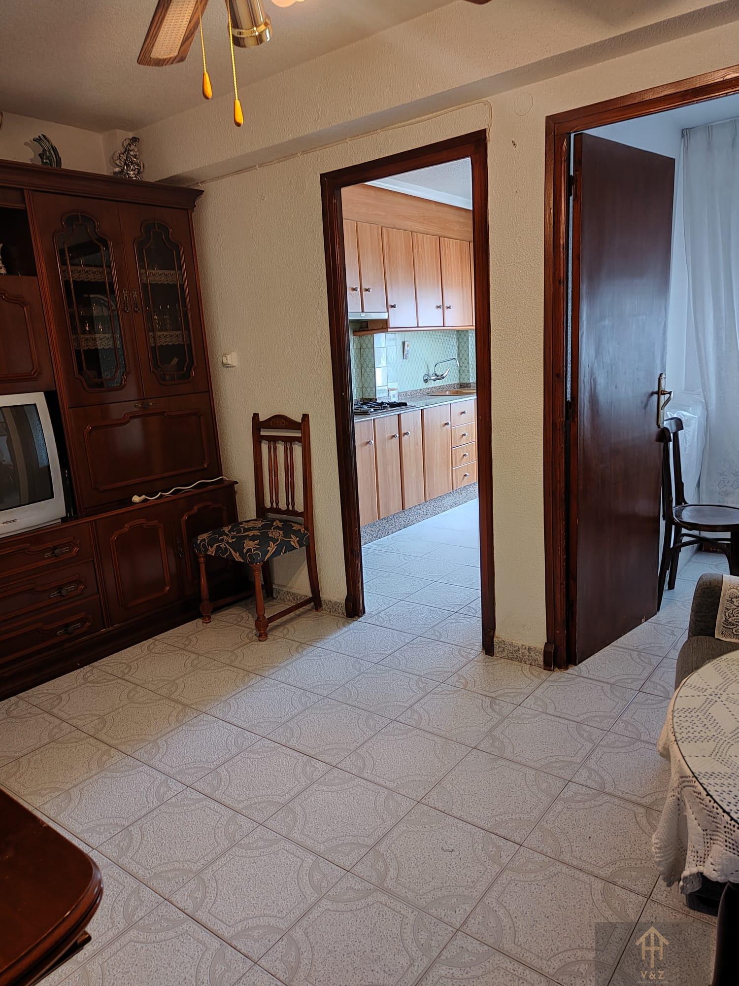 بيع من أرضية في Alicante
