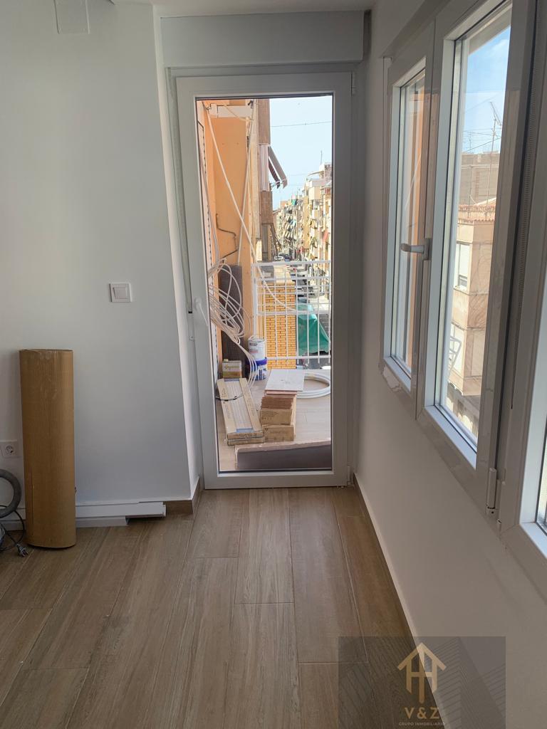 Zu verkaufen von wohnung in
 Alicante