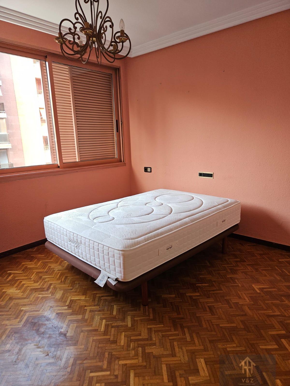 For sale of apartment in Alicante