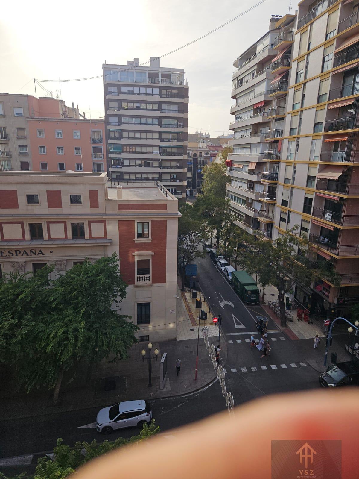 For sale of apartment in Alicante