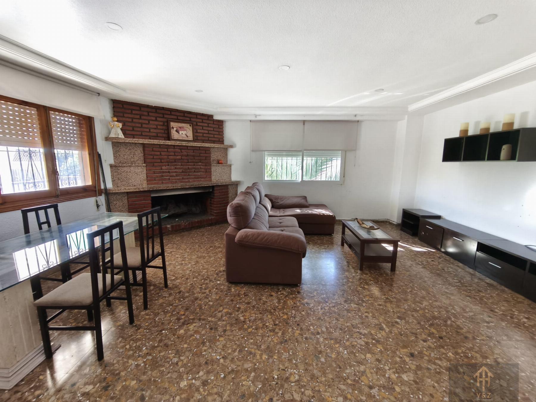 For sale of chalet in Alicante
