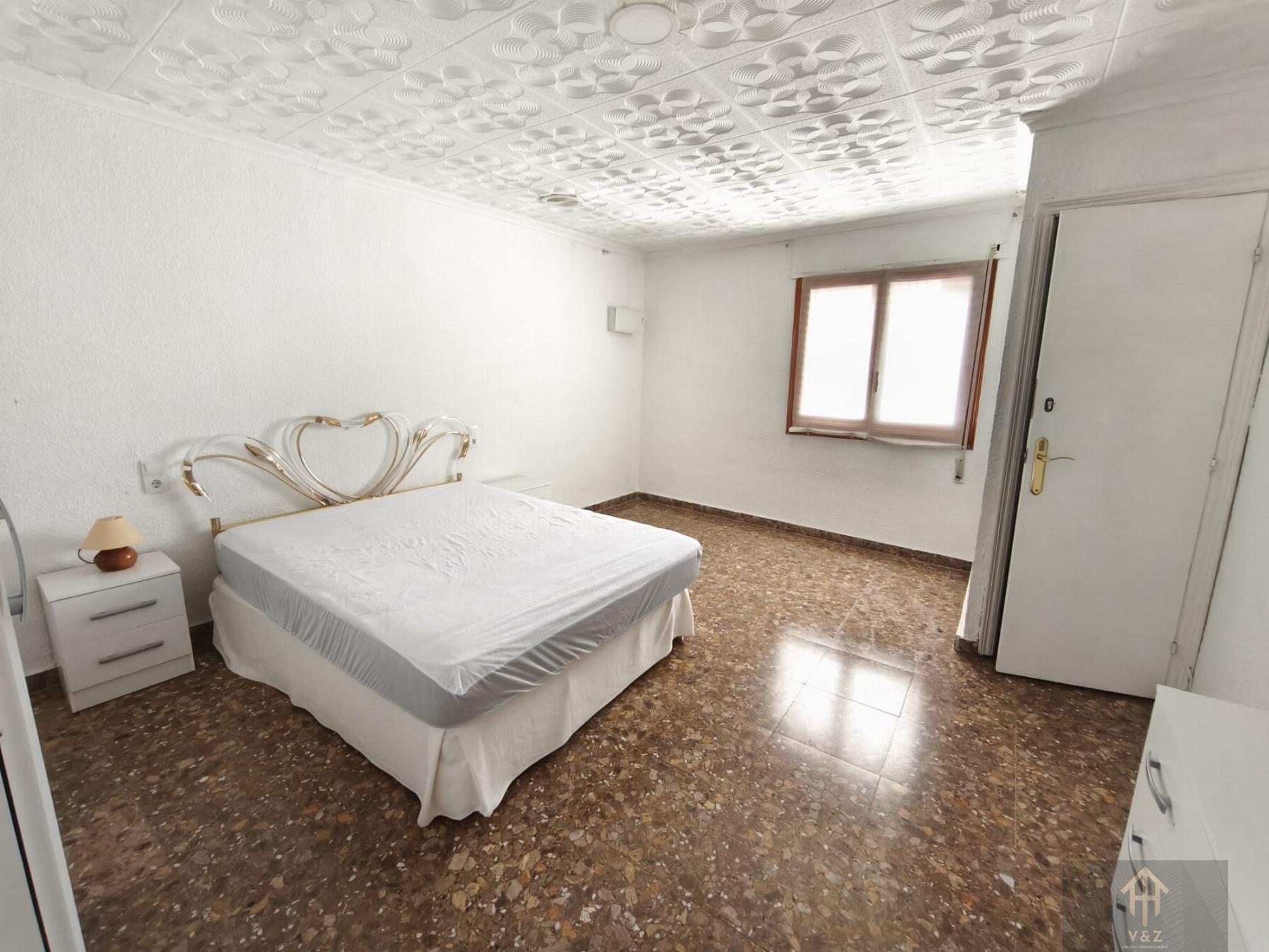 For sale of chalet in Alicante
