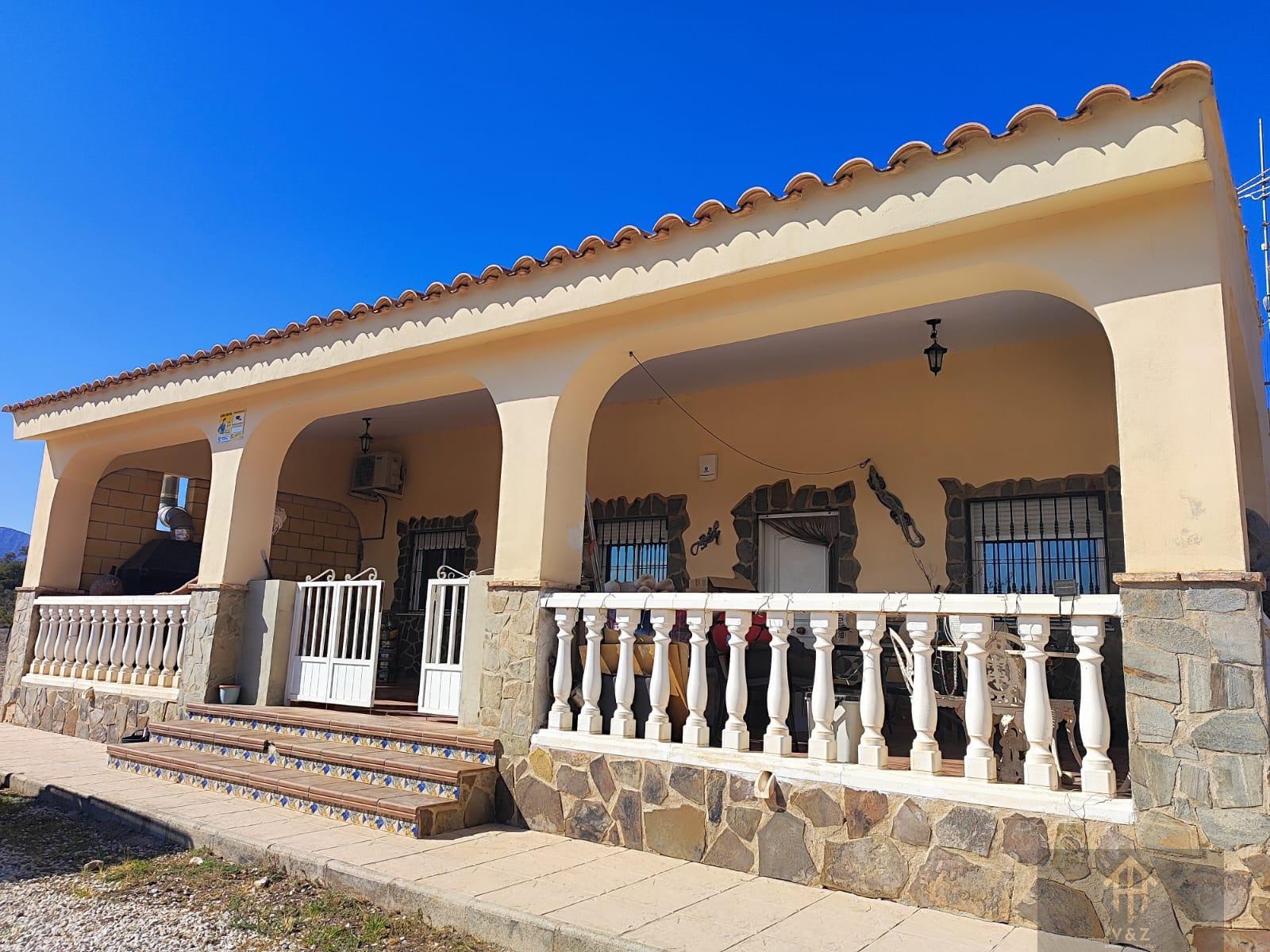For sale of chalet in Monóvar-Monòver