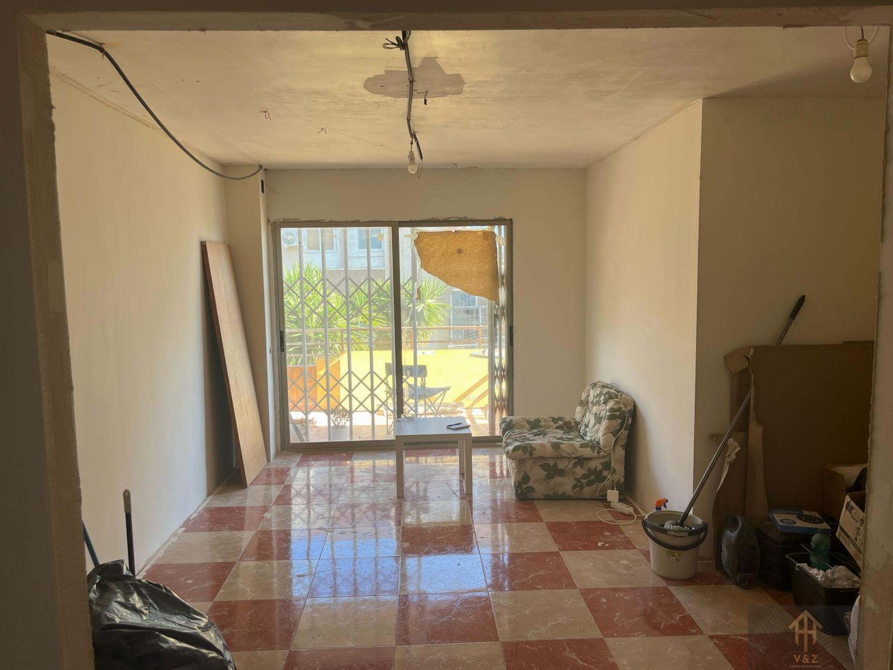 For sale of apartment in Alicante