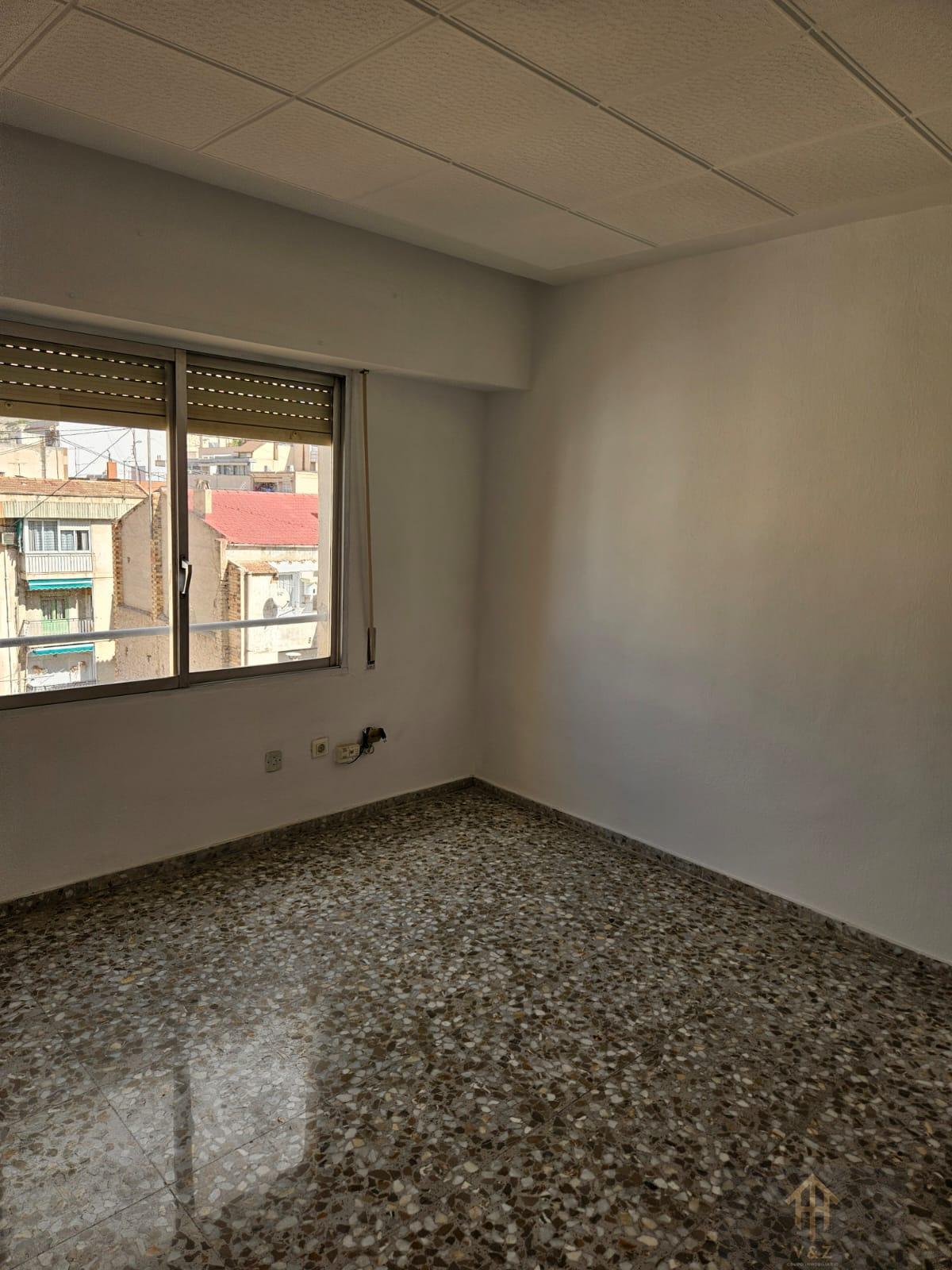 For sale of apartment in Alicante