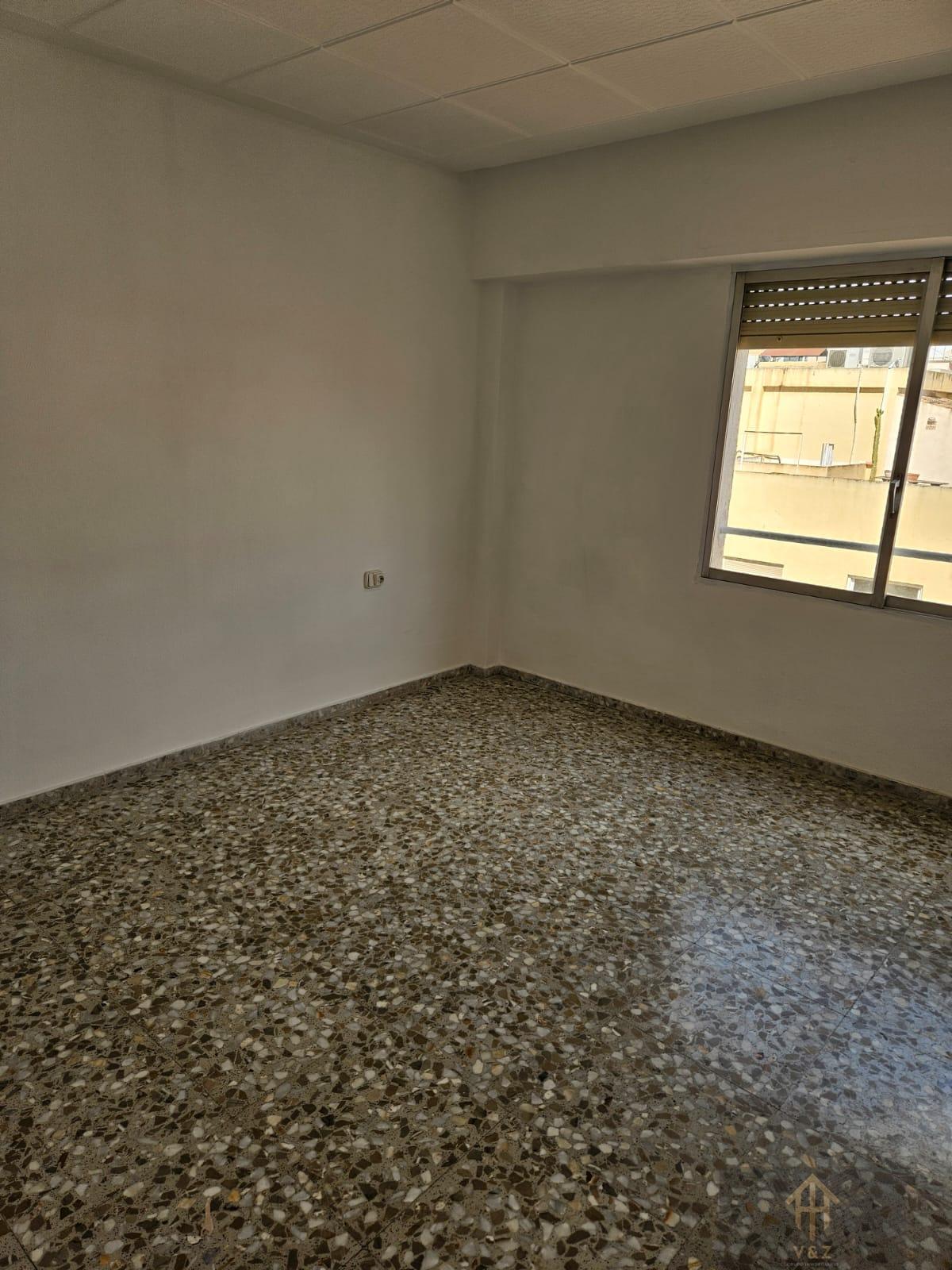 For sale of apartment in Alicante