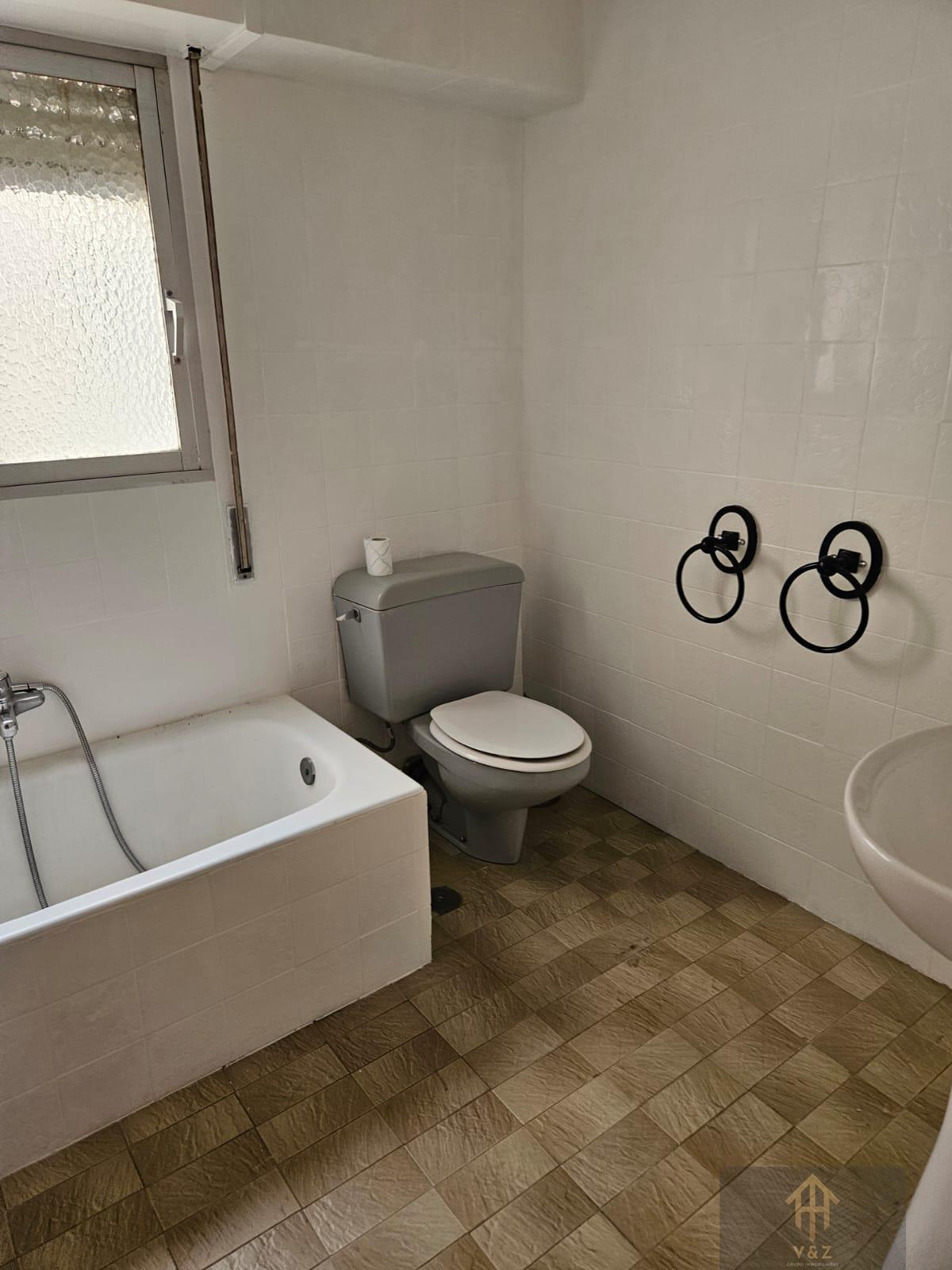 For sale of apartment in Alicante