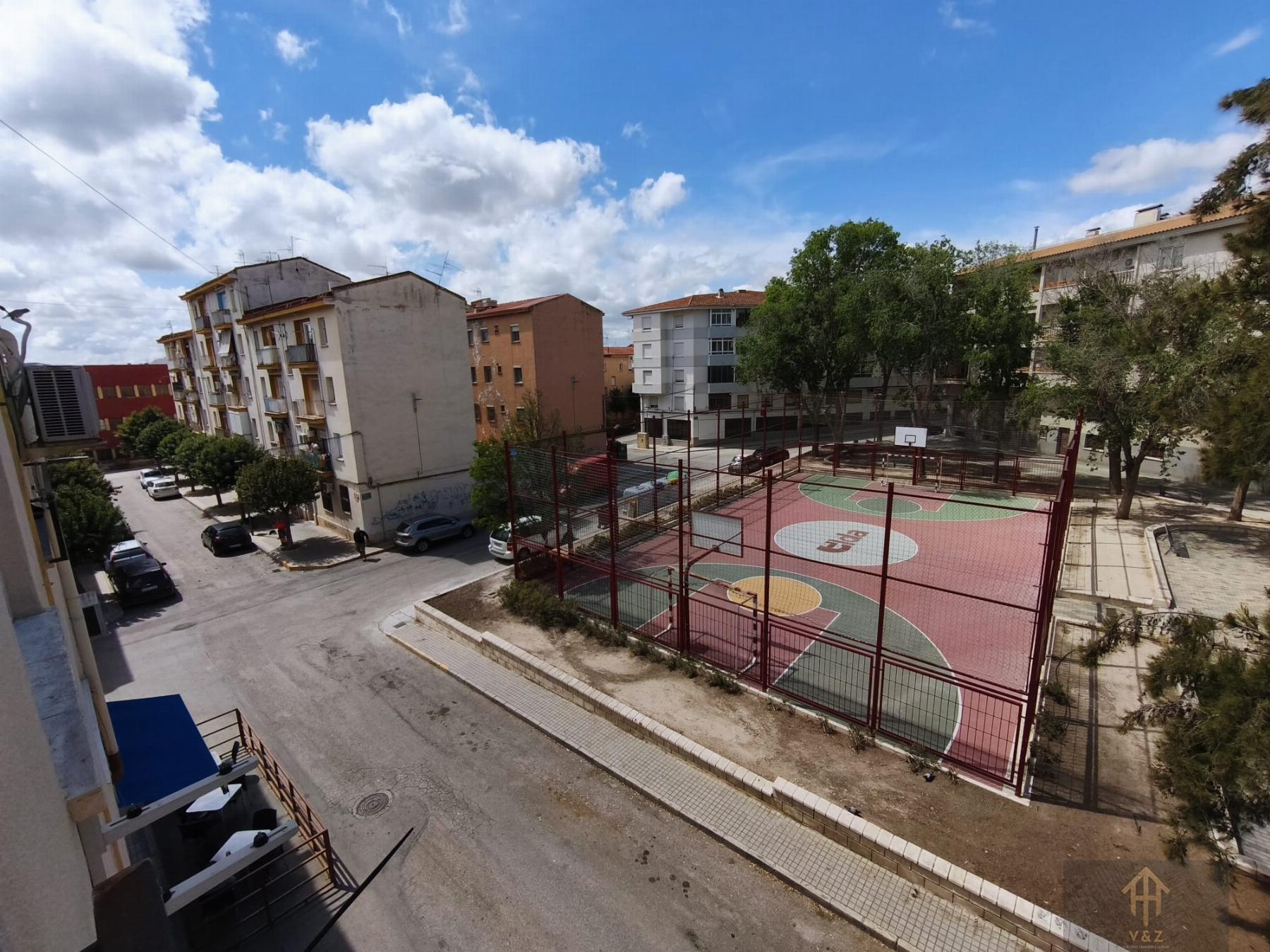 For sale of apartment in Elda