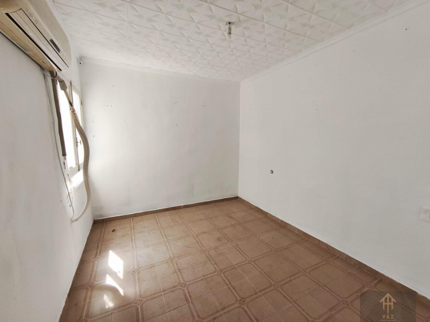 For sale of apartment in Elda