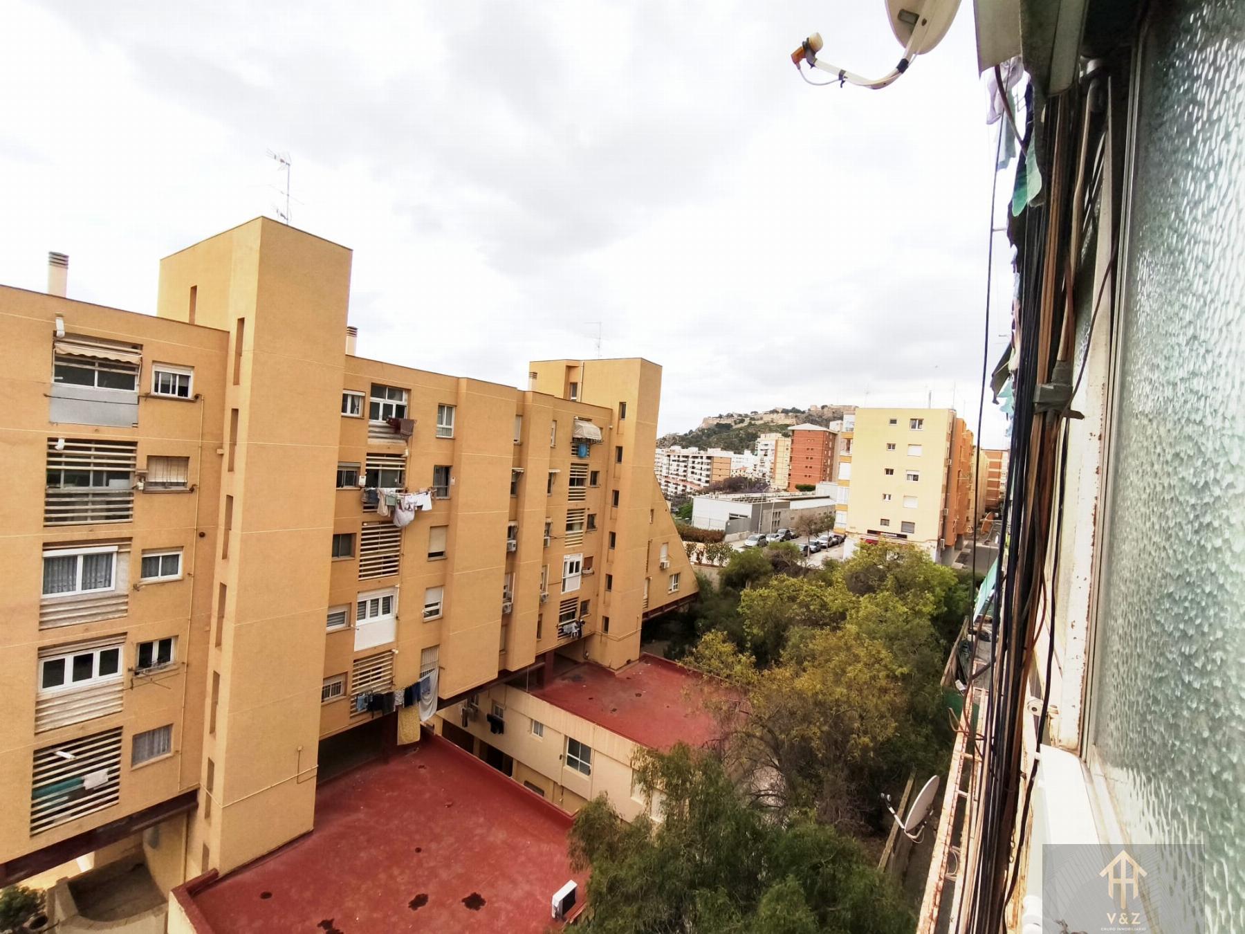 For sale of apartment in Alicante