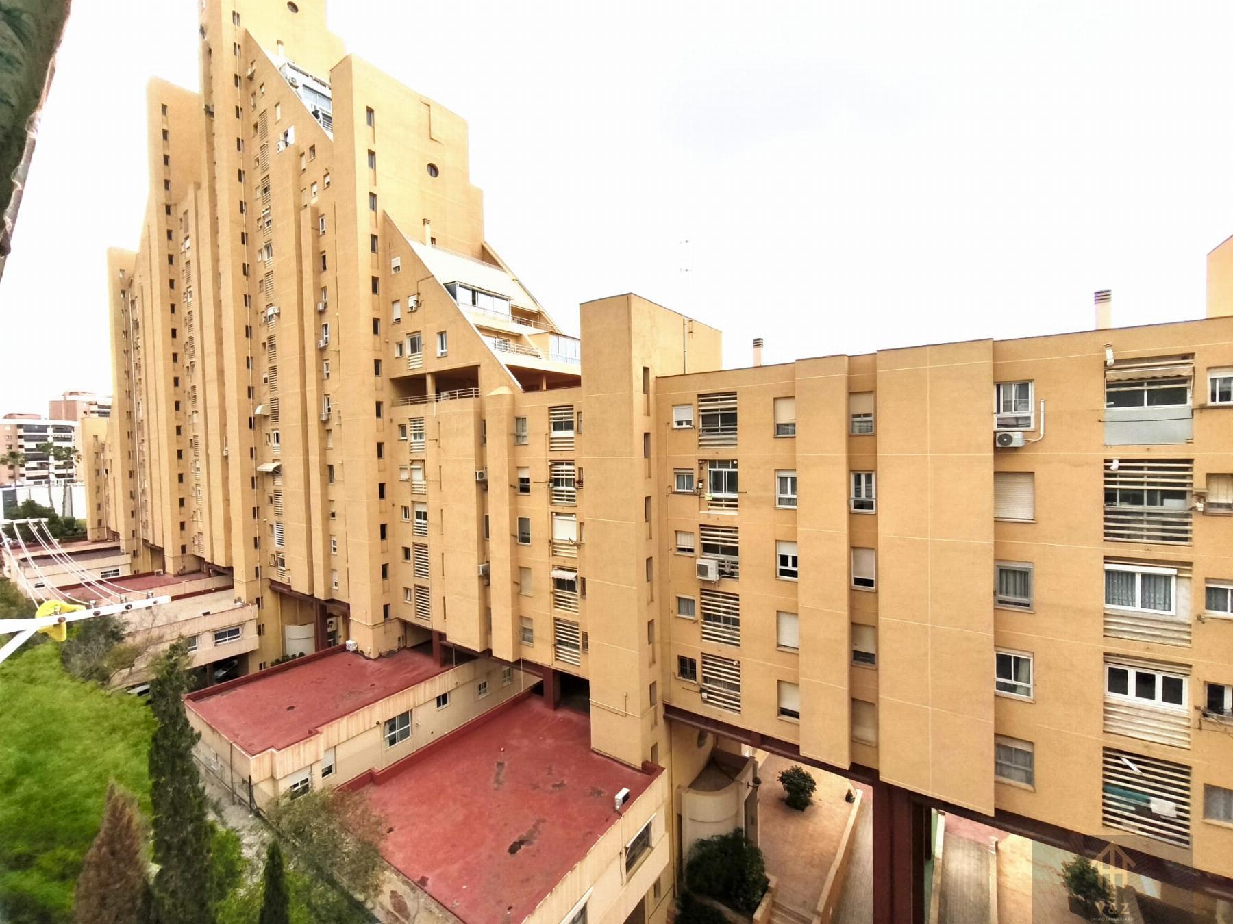 For sale of apartment in Alicante