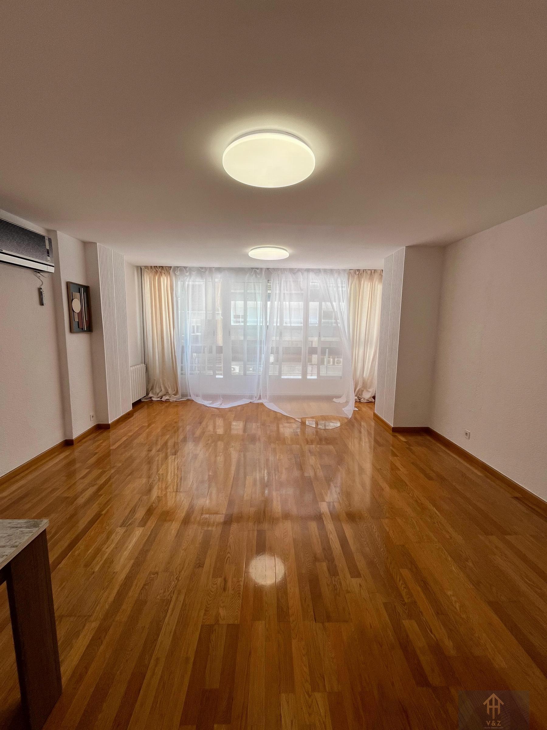For sale of apartment in Alicante
