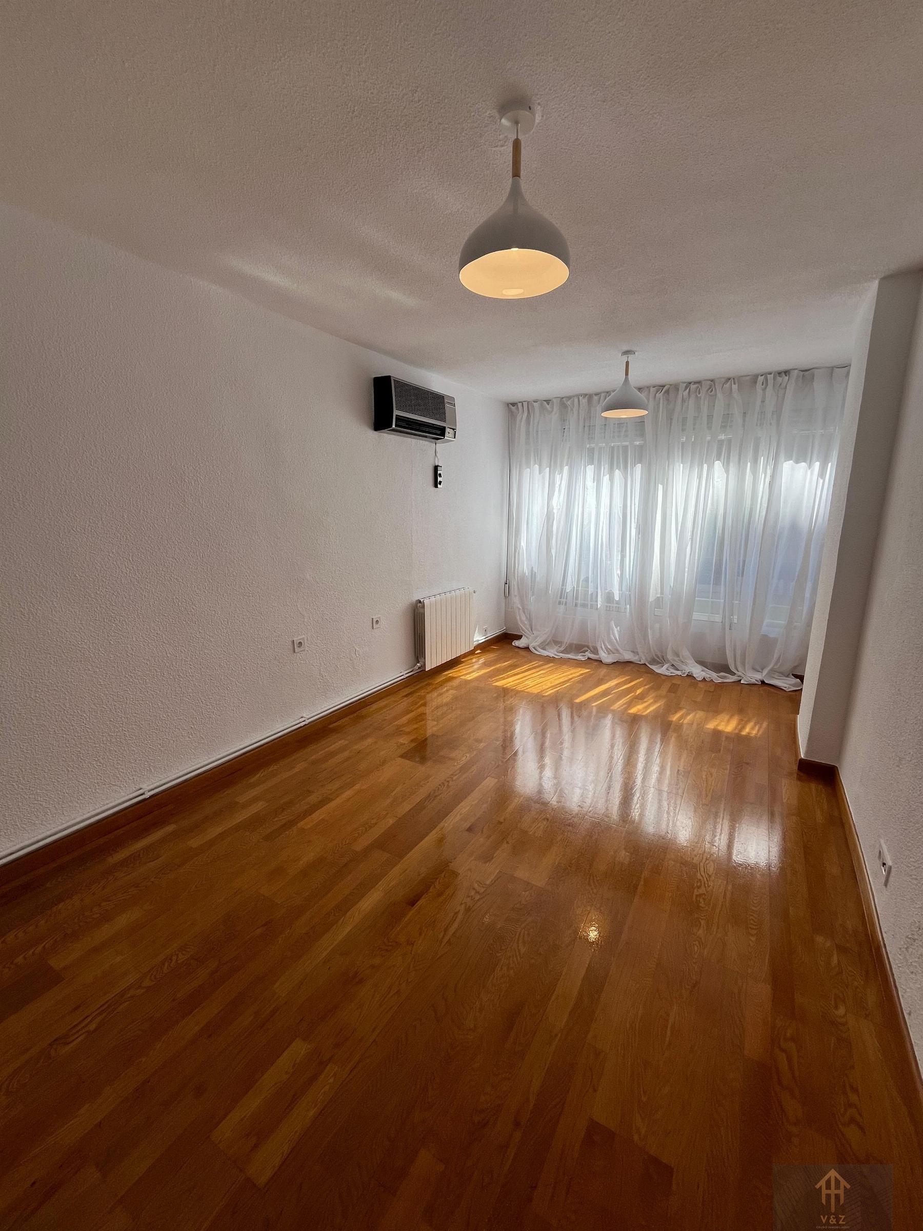 For sale of apartment in Alicante