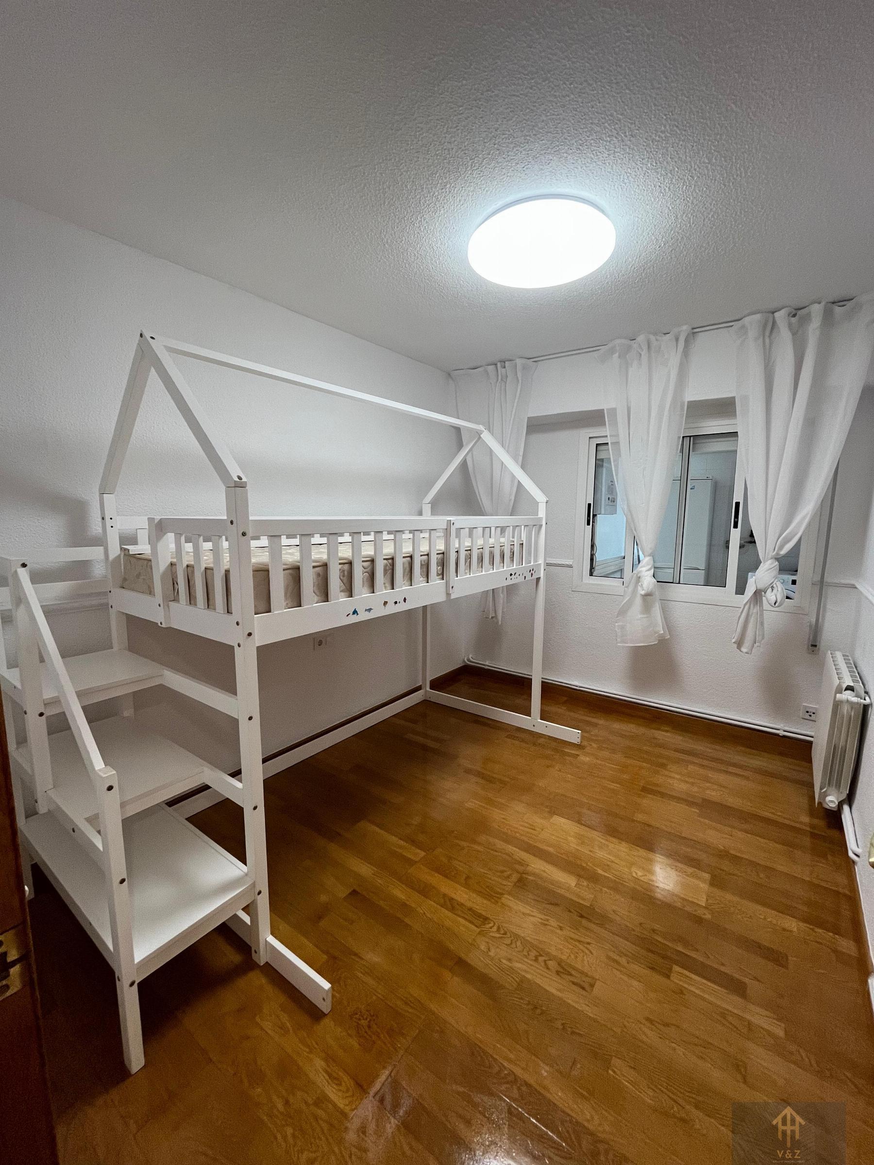 For sale of apartment in Alicante