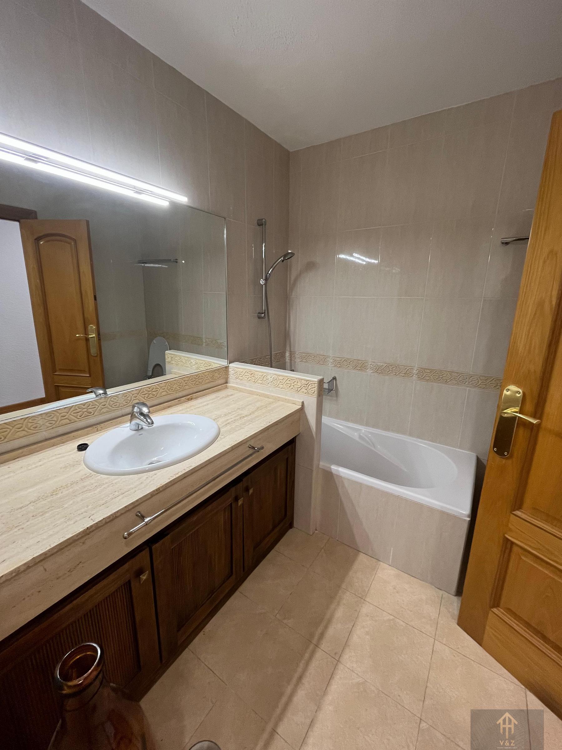 For sale of apartment in Alicante
