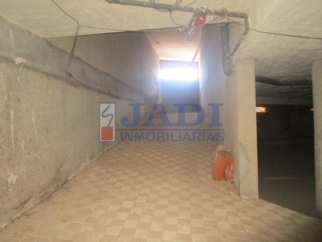 Venta de edificio en Valdepeñas