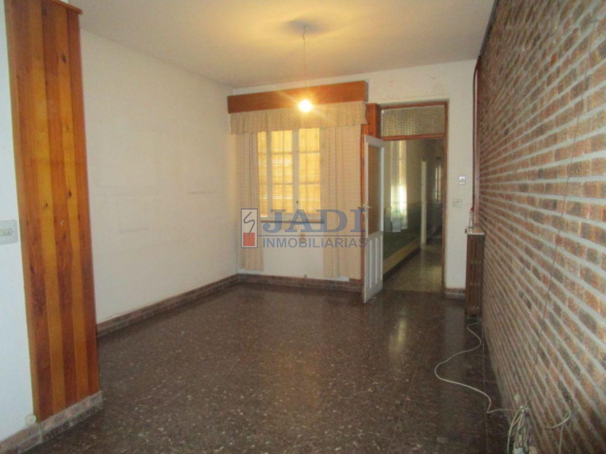 Venta de casa en Valdepeñas