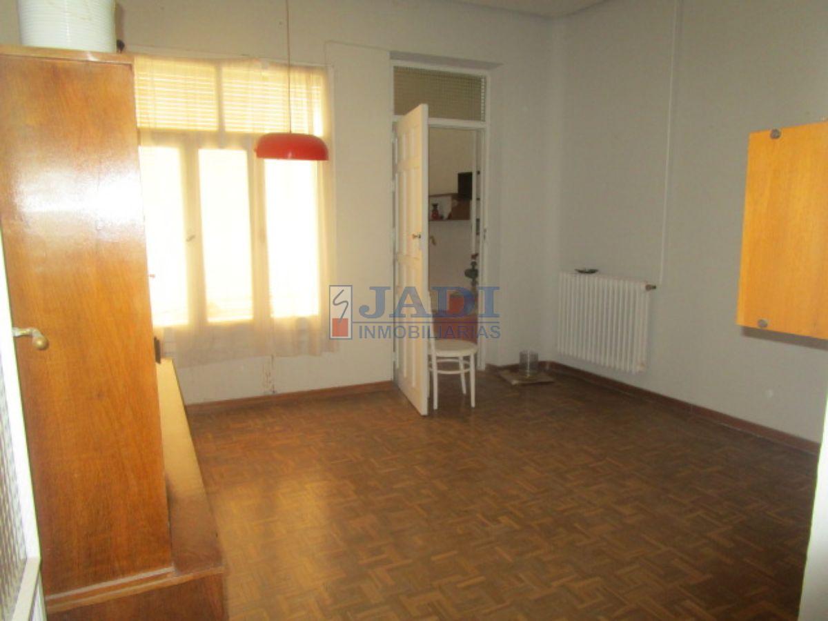 Venta de casa en Valdepeñas