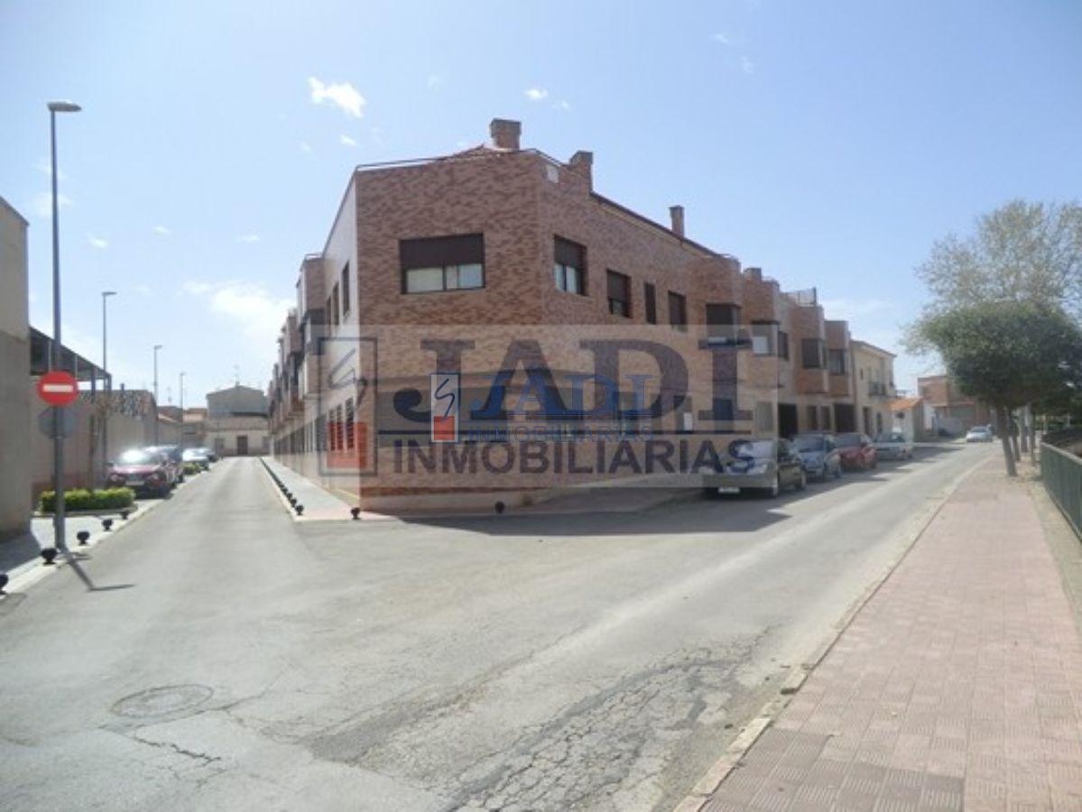 Venta de garaje en Valdepeñas