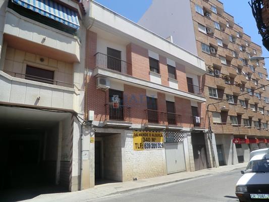 Venta de garaje en Valdepeñas