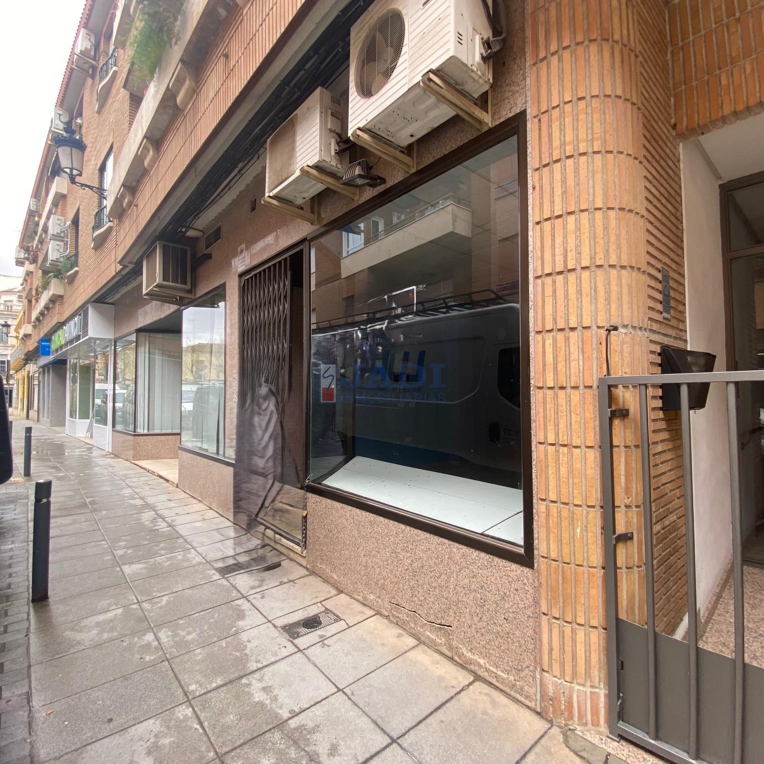 Alquiler de local comercial en Valdepeñas