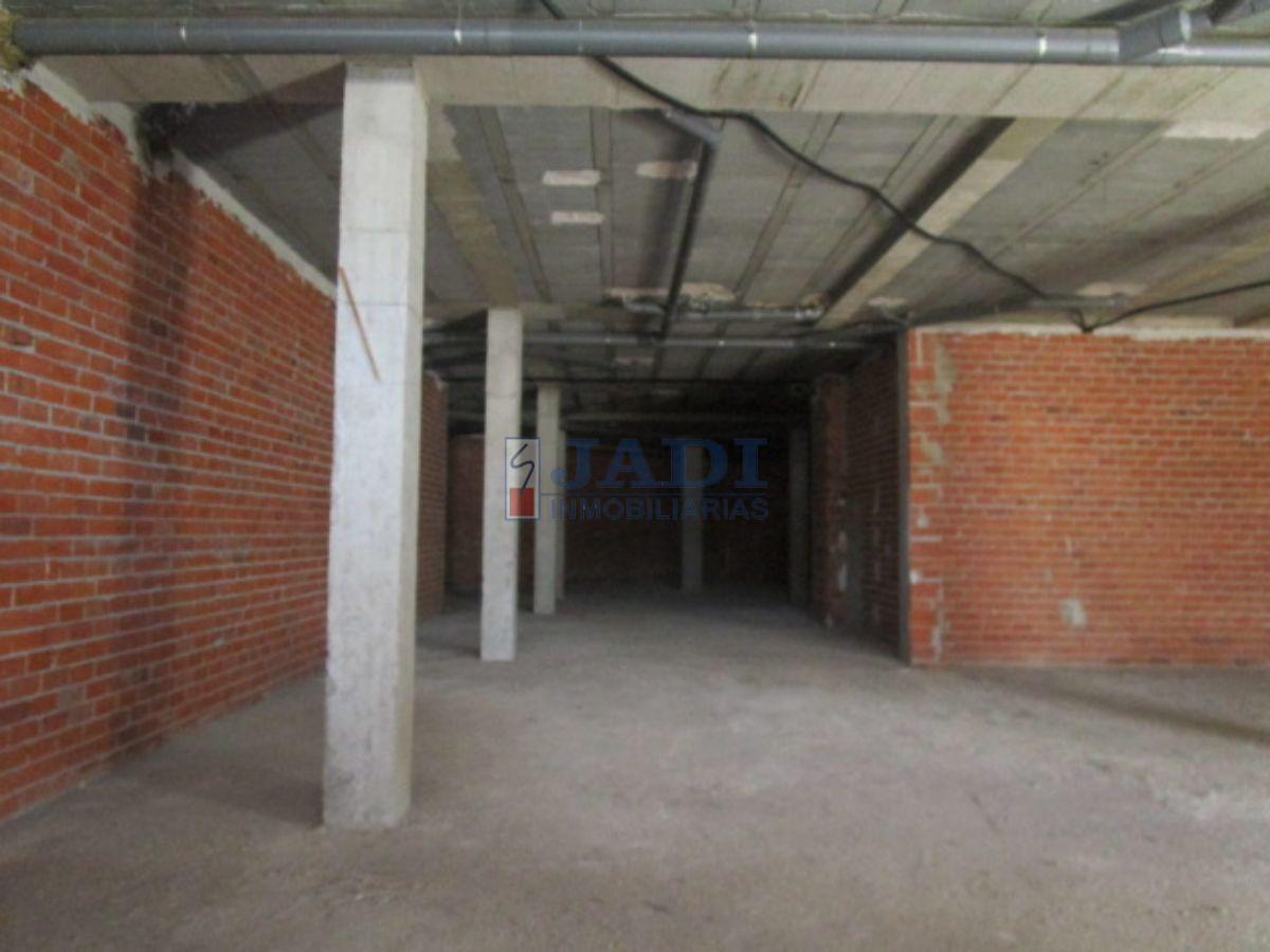 Alquiler de local comercial en Valdepeñas