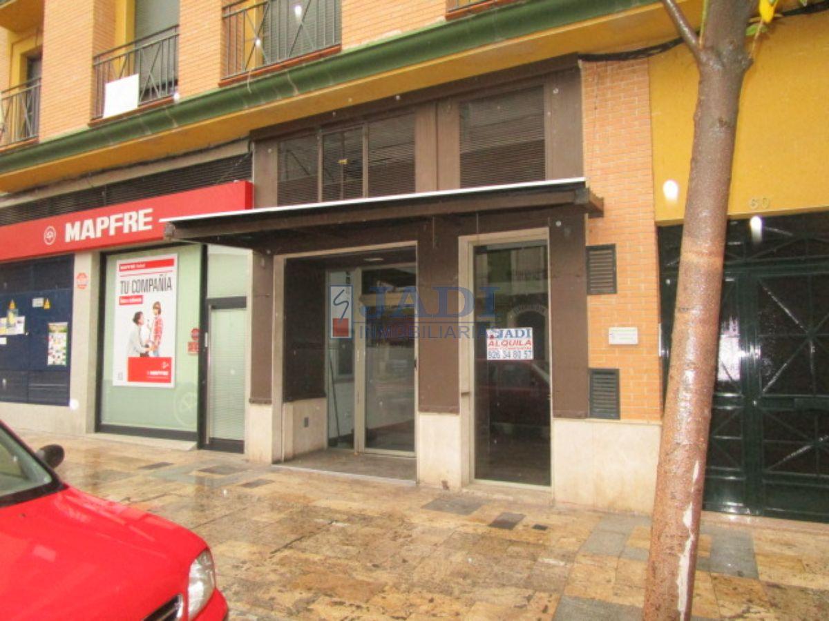 For rent of commercial in Valdepeñas