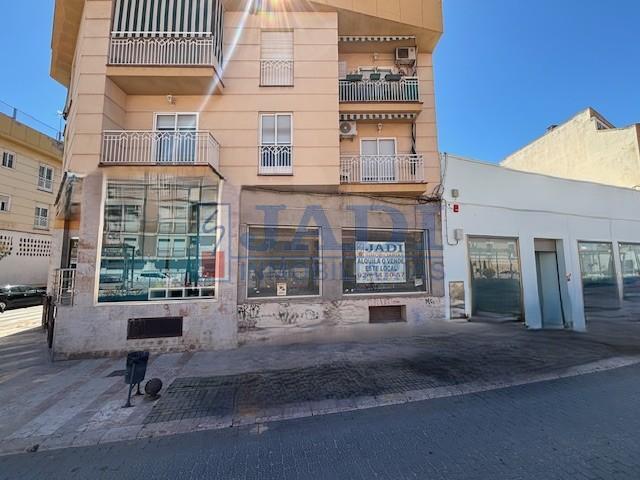 Venta de local en Valdepeñas