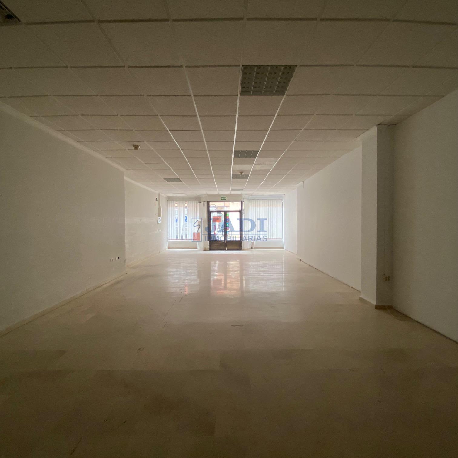 出租 的 商业店面 在 Valdepeñas