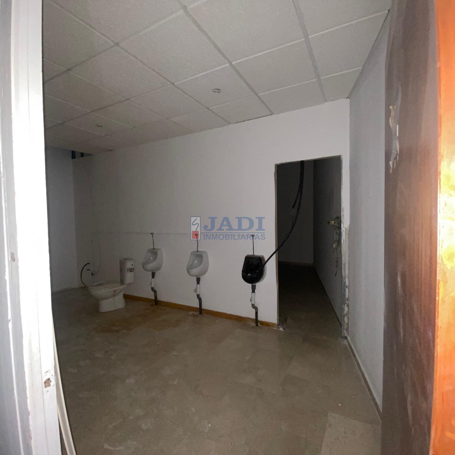 出租 的 商业店面 在 Valdepeñas
