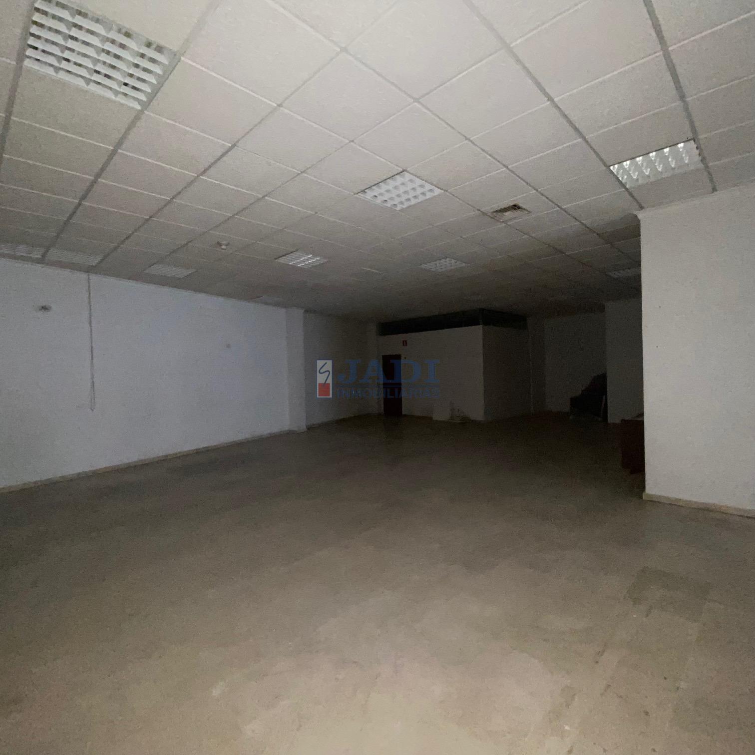 出租 的 商业店面 在 Valdepeñas