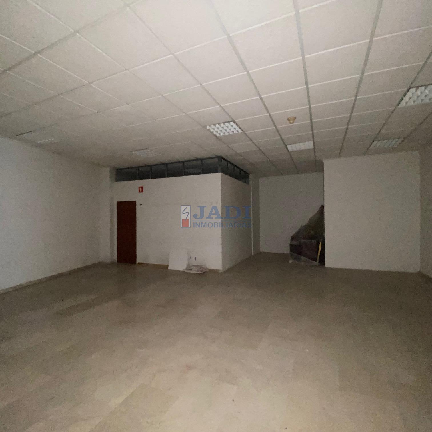 出租 的 商业店面 在 Valdepeñas