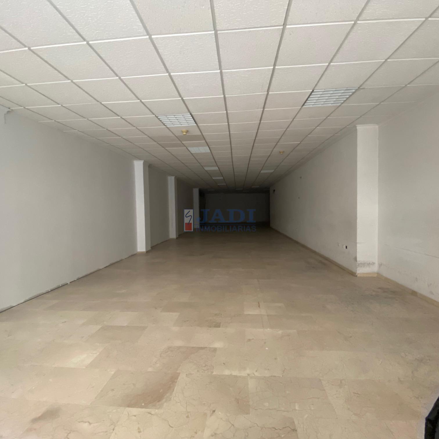 出租 的 商业店面 在 Valdepeñas