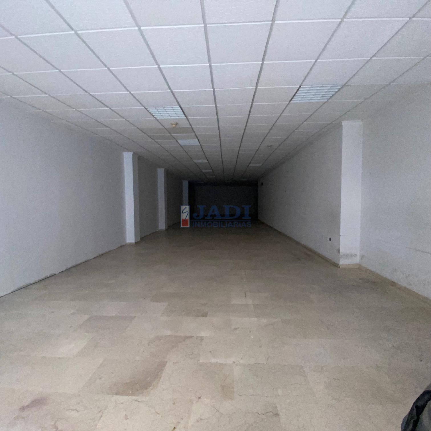 出租 的 商业店面 在 Valdepeñas