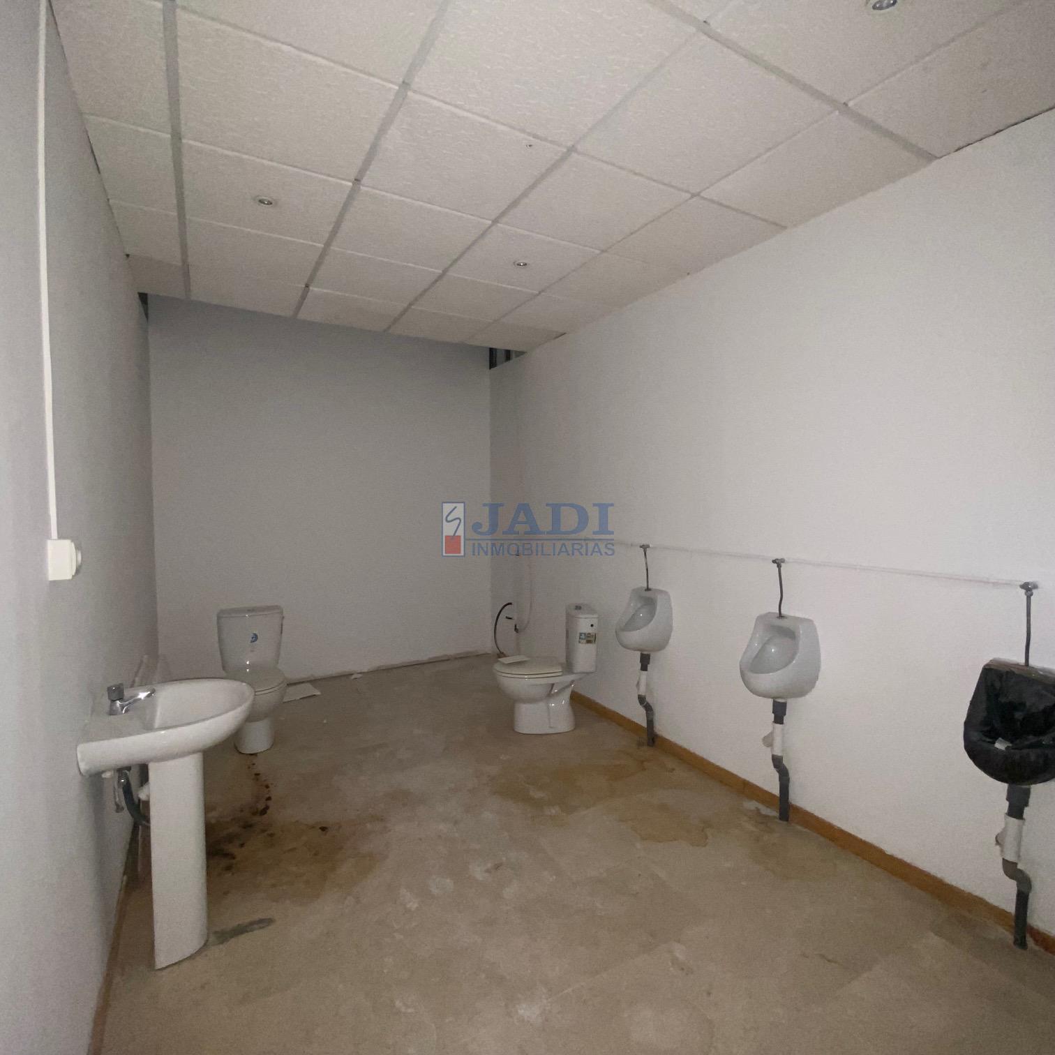 出租 的 商业店面 在 Valdepeñas