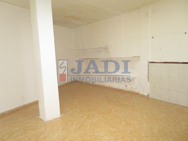 For rent of commercial in Valdepeñas