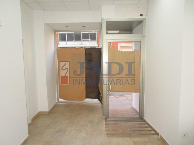 Alquiler de local comercial en Valdepeñas